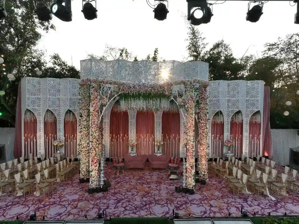 The Royal Lawn