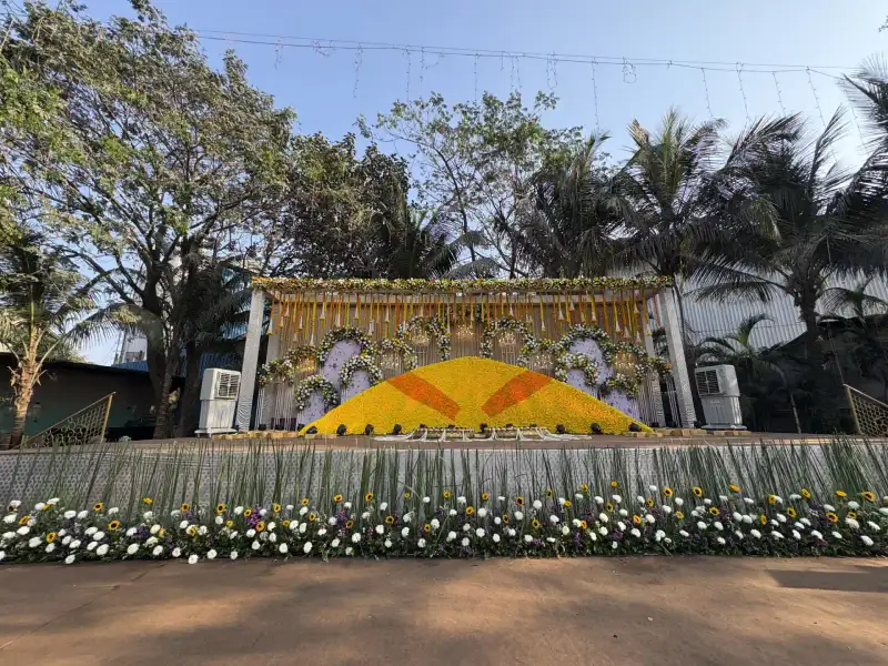 The Royal Lawn at Samarambh
